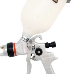 Pistole na lakování s nádrží o objemu 600 cm3